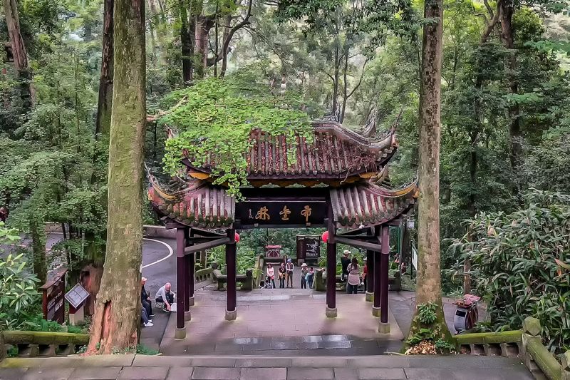 Emeishan Temple