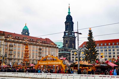 Dresdner Striezelmarkt is 588 years old