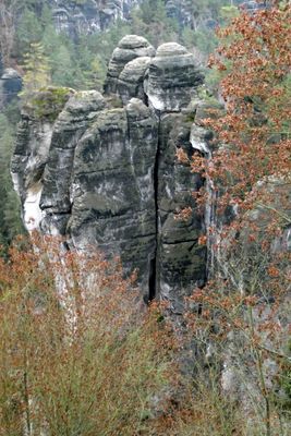 'Free climbing' in the Bastei prohibits any form of metal protection