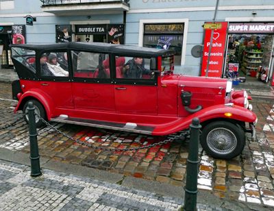 Old Car Tours in Prague