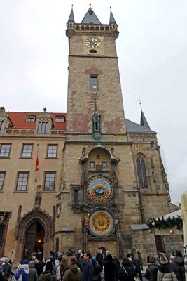 Astronomical Clock in Prague is first mentioned in 1400