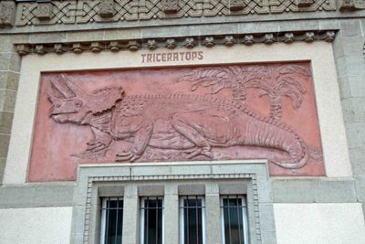 Relief outside Berlin Zoo Aquarium