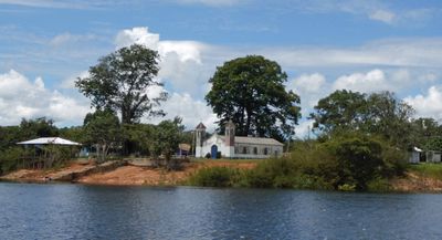 Village church on Lake Acajatuba