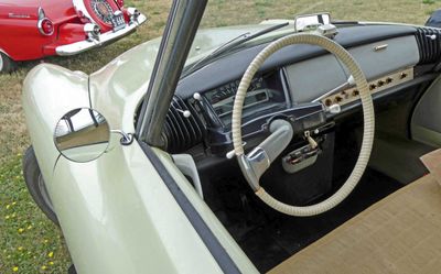 Single-spoke steering wheel in classic Citroen Station Wagon at Bornholm Car Rally