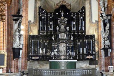 Ebony and silver altarpiece in Stockholm Cathedral was donated in 1652