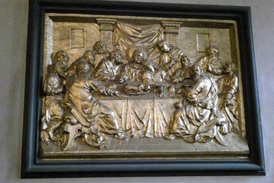 Bronze depiction of the Last Supper in Stockholm Cathedral
