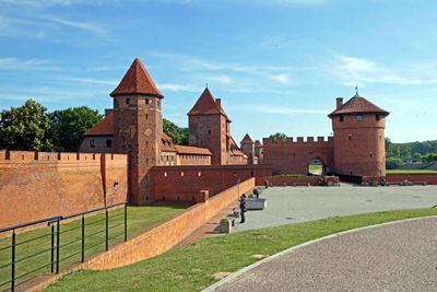 Marlbork Castle used 4.5 million bricks and occupies 52 acres