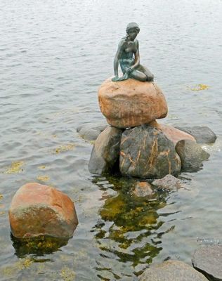 The Little Mermaid (1913) is a symbol of Copenhagen, Denmark