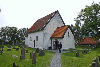 Giske Church is a marble church completed around 1105