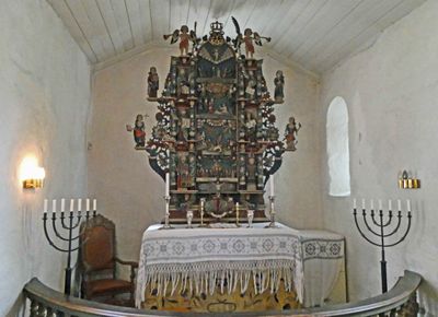 Altarpiece in Giske Church was made by a 20-year old local craftsman (Tavle-Jacob) in the 1700's