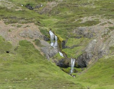 Random waterfalls are all over Iceland