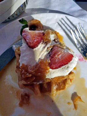 1a5 - Waffles on Qatar Airways were superb