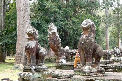 Guardians of the east pathway to Bayon Temple