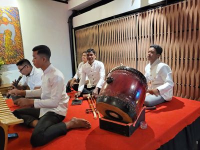 Cambodian band at Porcuisine