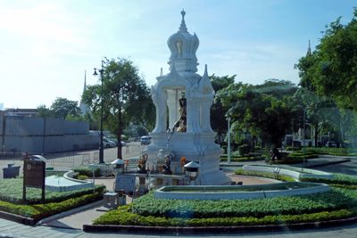 The Phra Mae Thorani Shrine in Bangkok is dedicated to the Earth Goddess of Buddhist mythology