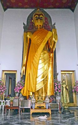 Standing Buddha or Phra Buddha at Wat Pho