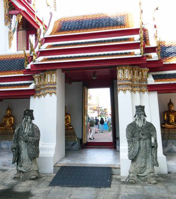 Guardians at the door in Wat Pho