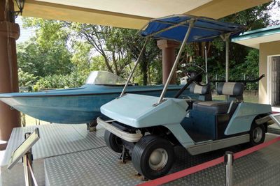 Golf car and boat used by Abdul Razak