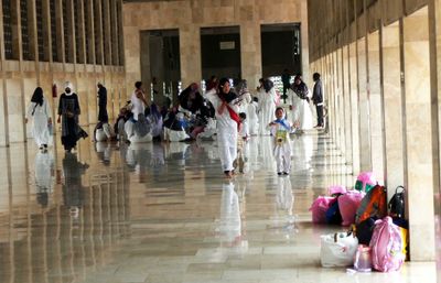 Training for young Muslim girls in Istiqlal Mosque