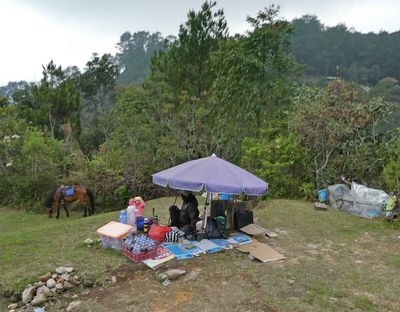 Temporary vendor at Gedong III