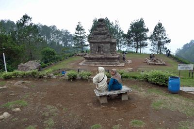 Gedong II is thought to have been constructed around 750 AD