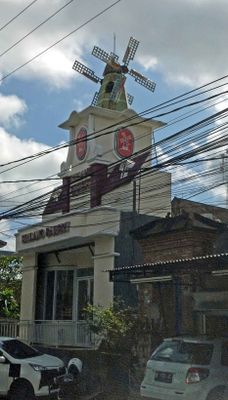 Holland Bakery is a reminder of the Dutch influence in Bali