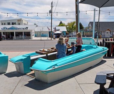 Interesting table at Zipz (outdoor cafe) in Garden City, Utah