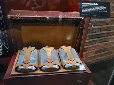 Prohibition-era valise with hidden flasks, made by Abercrombie & Fitch