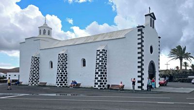 Nuestra Señora de los Dolores church in Mancha Blanca.jpg