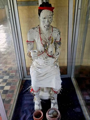 'Komien' in the Akan culture are healers, priesteses, and oracles.jpg