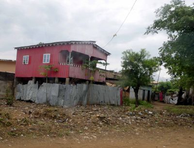 House on stilts in the fishing village of Pantufo on Sao Tome.JPG