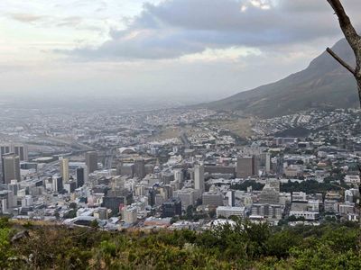 View of Cape Town city center from Signal Hill.jpg