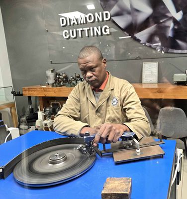 Watching diamond cuting in Cape Town, South Africa.jpg