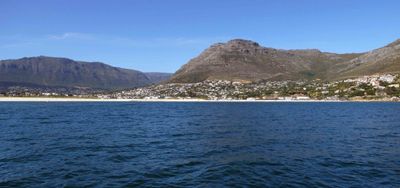 Hout Bay has a population of about 18,000.JPG