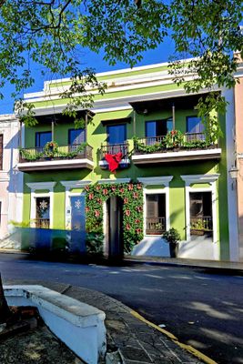 Christmas decorations on Old San Juan