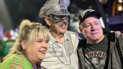 Linda, Bill, Kenny at Muses.jpg