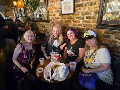 Susan, Lindsay, Debbie, & Jenn at Boondock on Sat Night.jpg
