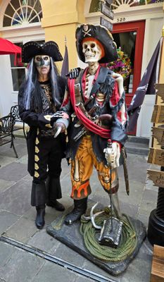 Bill on the way to the Pirate Pub Crawl on Sunday.jpg