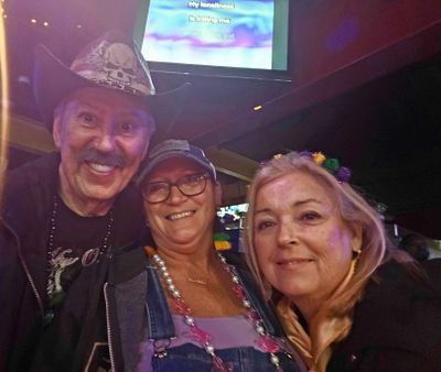 Bill, Theresa, & Sherry at Boondock on Monday.jpg