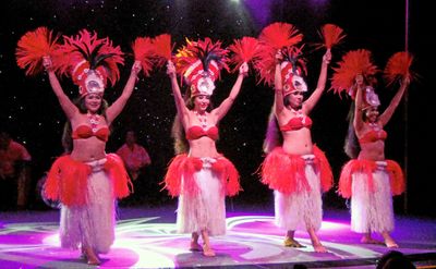Show in the Hollywood Theater on NCL Pride of America