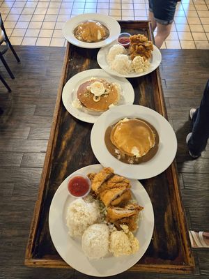 Sampling Katsu Chicken, Loco Moco, and Banana Pancakes atTante's Island Cuising in Maui