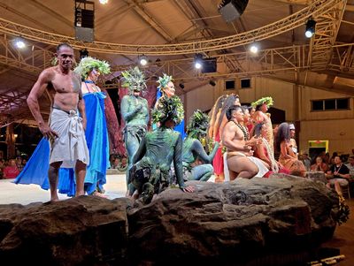 Cast of entertainers at Luau on Kauai