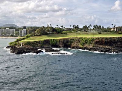 16th green on the Ocean Course at Hōkūala on Kuaui