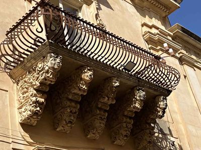 Noto