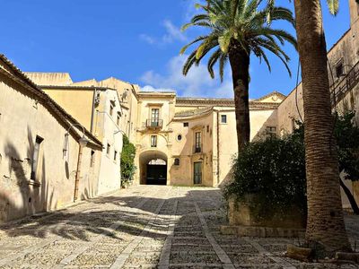 Noto