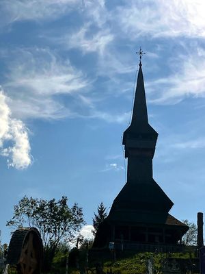 Saint Parascheva Church, Poienile Izei