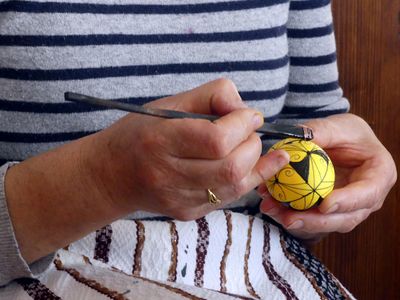 Traditional Craft of Egg Painting, demonstration