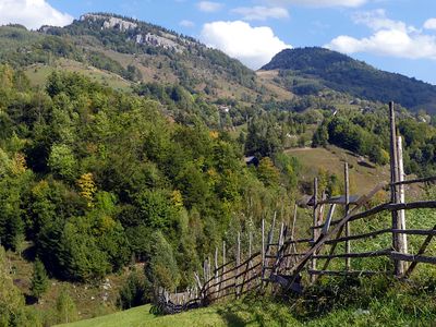Walking Magura and Pestera Villages