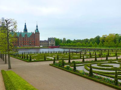 Frederiksborg Castle Gardens