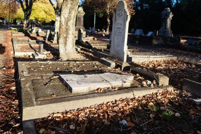 240510TceEndCemetery1820w.jpg
